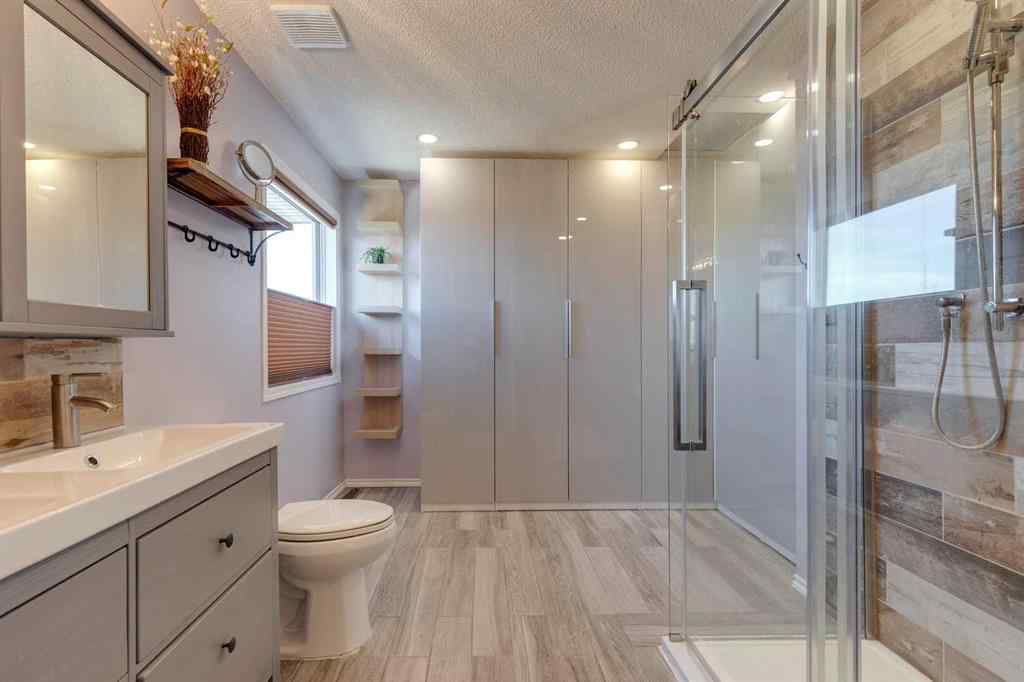 MLS® A2267211 - 244 Tuscany Ridge View NW in Tuscany Calgary, Residential