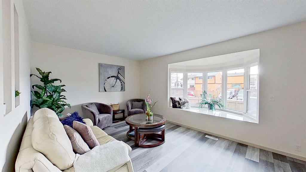 MLS® A2267213 - 4312 5A Avenue SE in Forest Heights Calgary, Residential