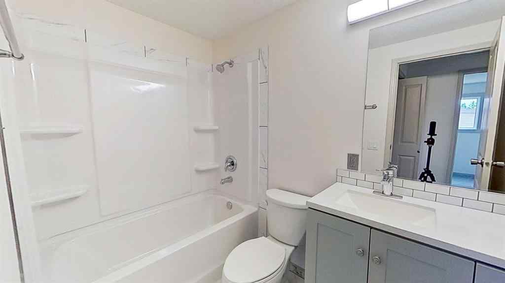 MLS® A2267213 - 4312 5A Avenue SE in Forest Heights Calgary, Residential