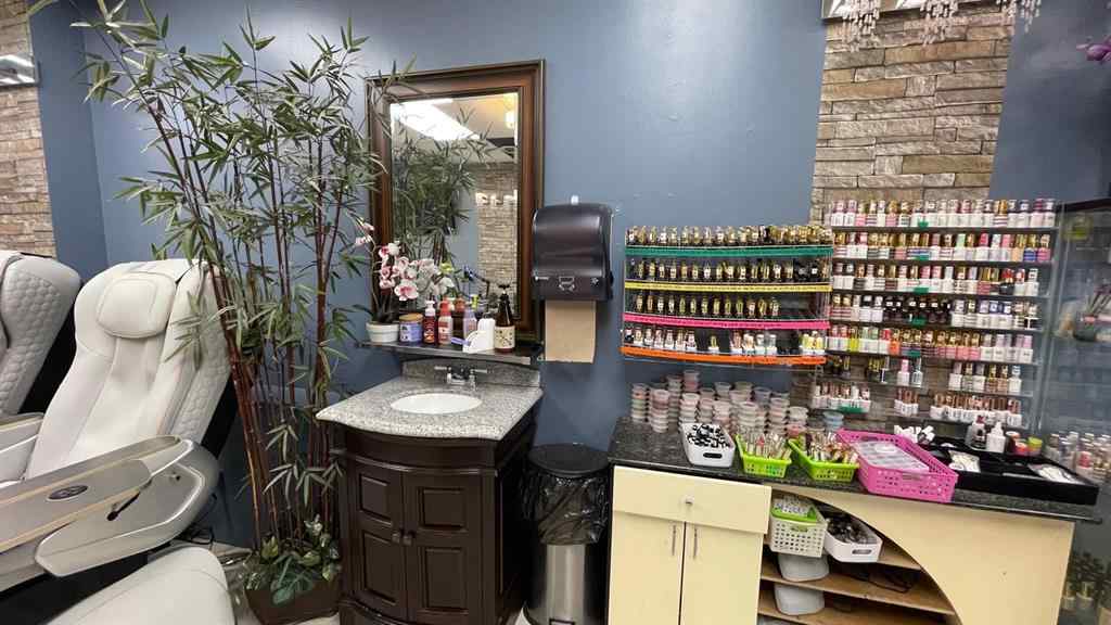 MLS® A2267215 -     in  Calgary, Commercial