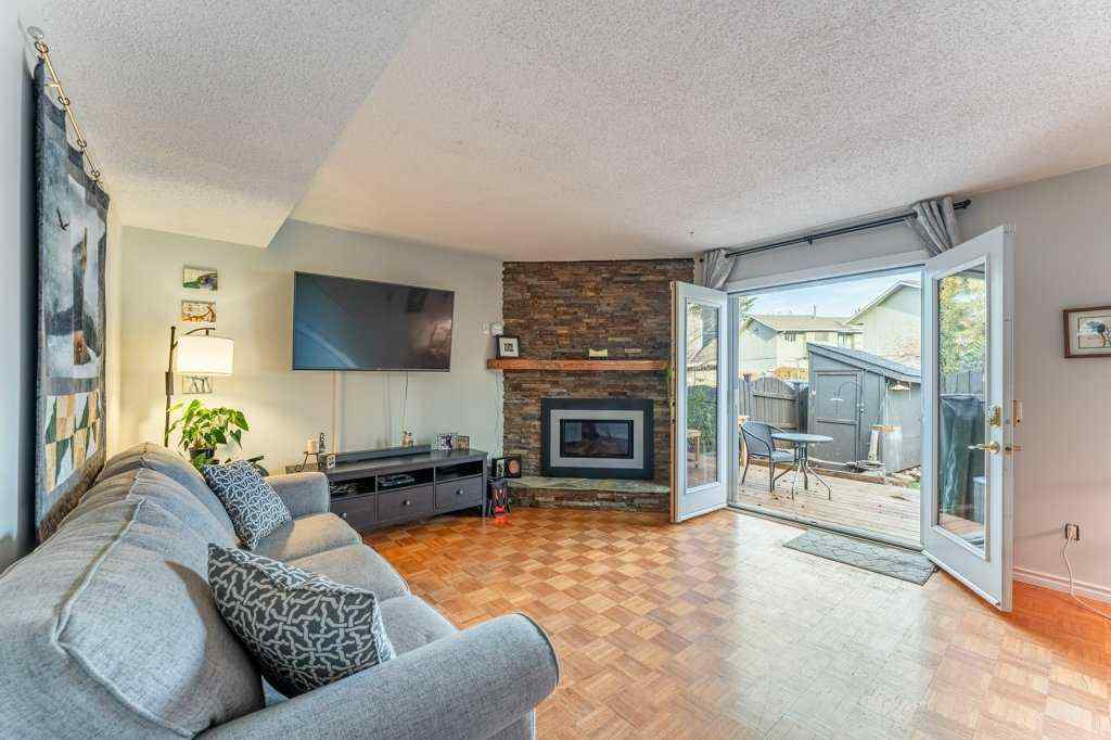 MLS® A2267216 - Unit #9 6503 Ranchview Drive NW in Ranchlands Calgary, Residential