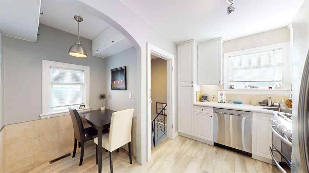 MLS® A2267217 - 845A 5 Street SE in River Flats Medicine Hat, Residential