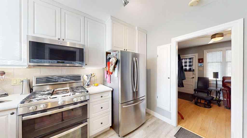 MLS® A2267217 - 845A 5 Street SE in River Flats Medicine Hat, Residential