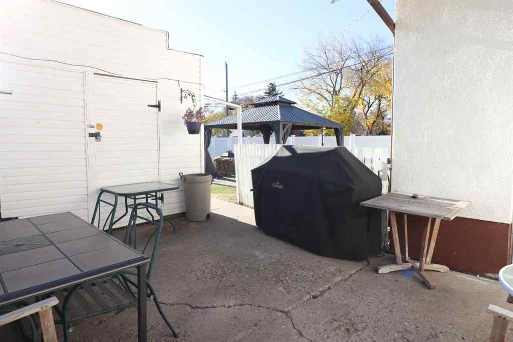 MLS® A2267217 - 845A 5 Street SE in River Flats Medicine Hat, Residential