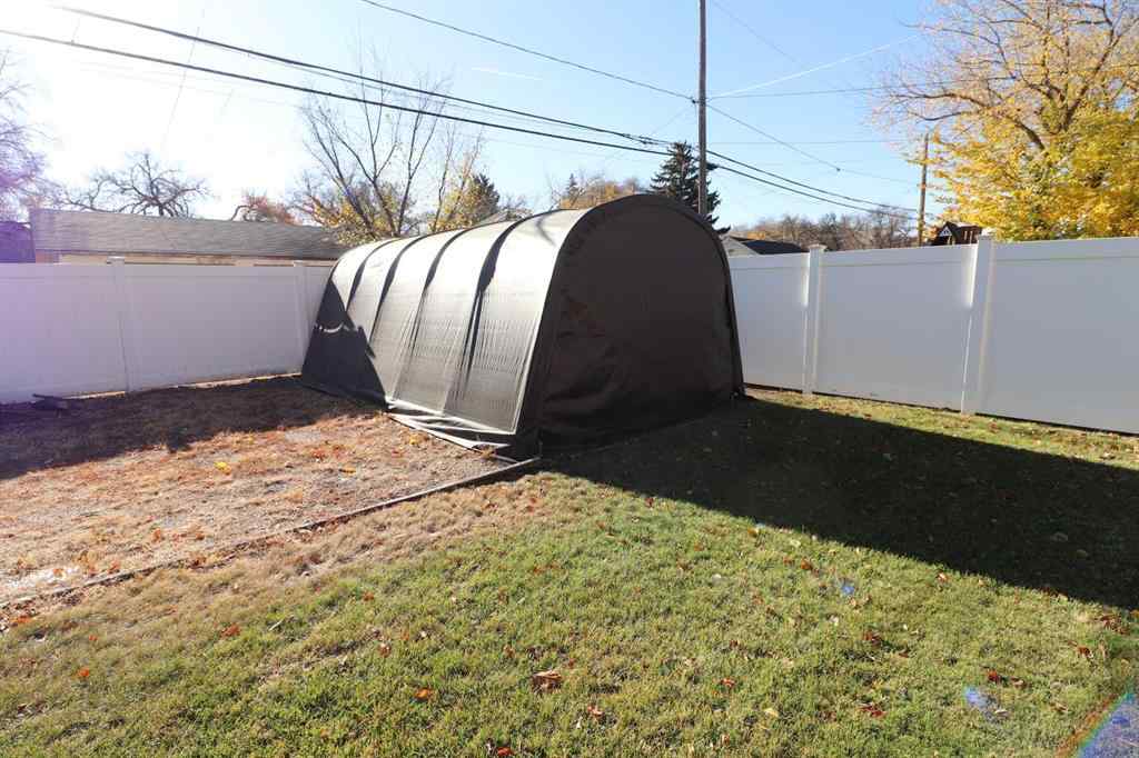 MLS® A2267217 - 845A 5 Street SE in River Flats Medicine Hat, Residential