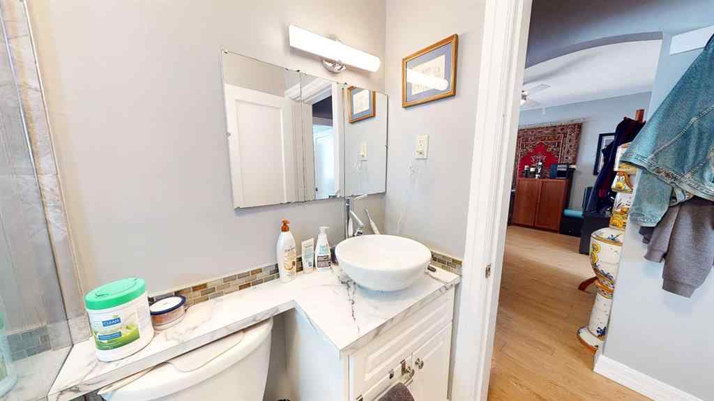 MLS® A2267217 - 845A 5 Street SE in River Flats Medicine Hat, Residential