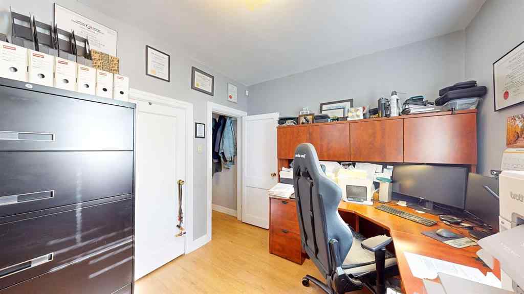 MLS® A2267217 - 845A 5 Street SE in River Flats Medicine Hat, Residential