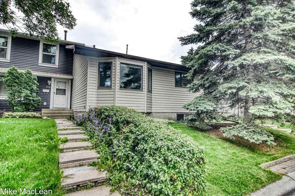 MLS® A2267224 - 723 Whitehill Way NE in Whitehorn Calgary, Residential