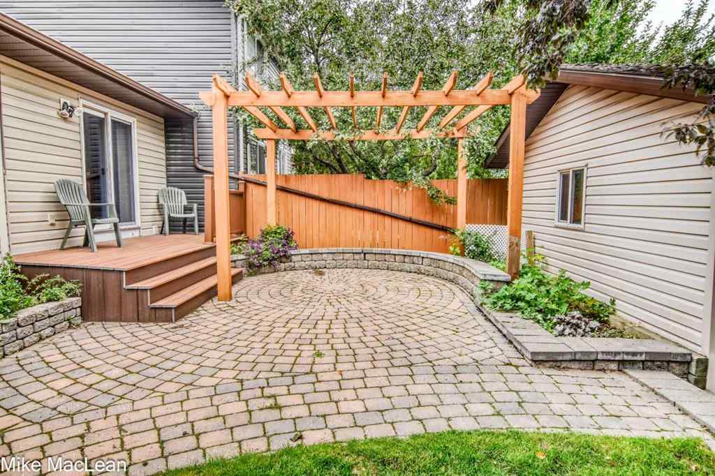 MLS® A2267224 - 723 Whitehill Way NE in Whitehorn Calgary, Residential