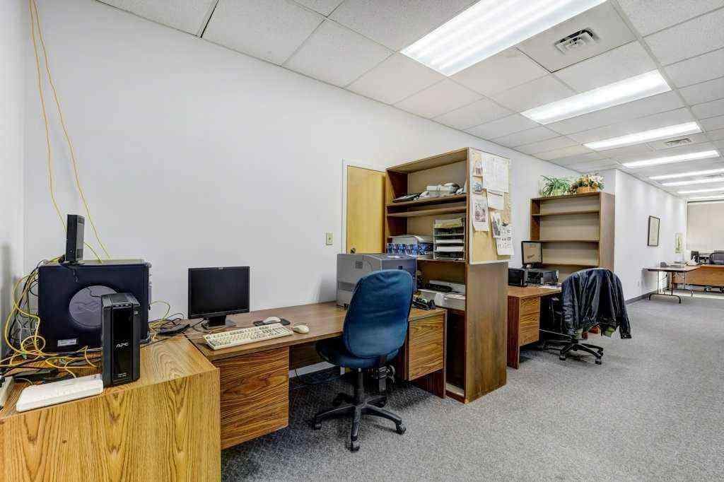 MLS® A2267229 - Unit #204 4603 Varsity Drive NW in Varsity Calgary, Commercial