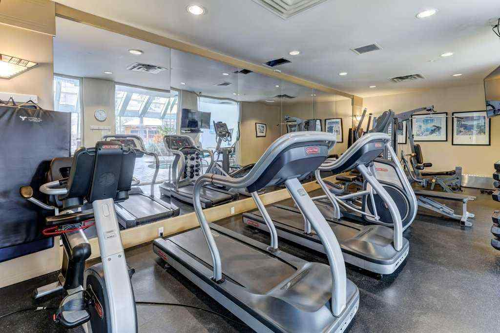 MLS® A2267229 - Unit #204 4603 Varsity Drive NW in Varsity Calgary, Commercial