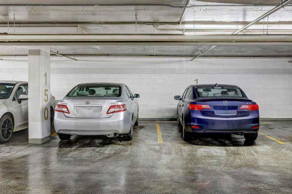 MLS® A2267229 - Unit #204 4603 Varsity Drive NW in Varsity Calgary, Commercial