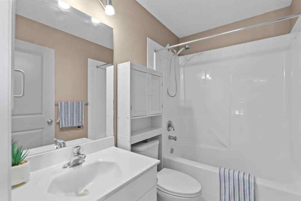 MLS® A2267238 - 147 Hampstead Green NW in Hamptons Calgary, Residential