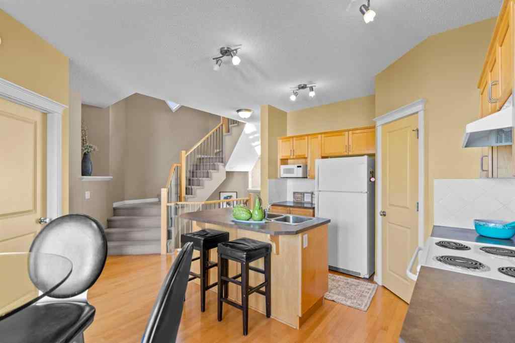 MLS® A2267238 - 147 Hampstead Green NW in Hamptons Calgary, Residential