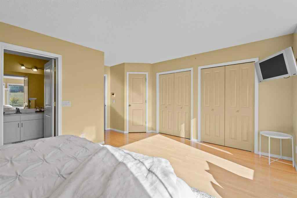 MLS® A2267238 - 147 Hampstead Green NW in Hamptons Calgary, Residential