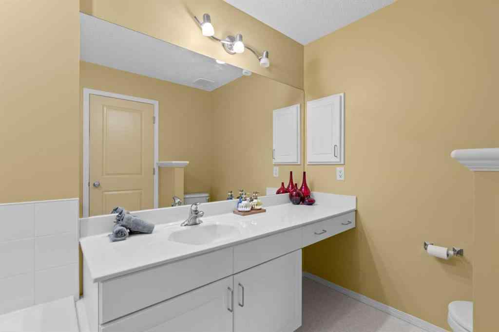 MLS® A2267238 - 147 Hampstead Green NW in Hamptons Calgary, Residential