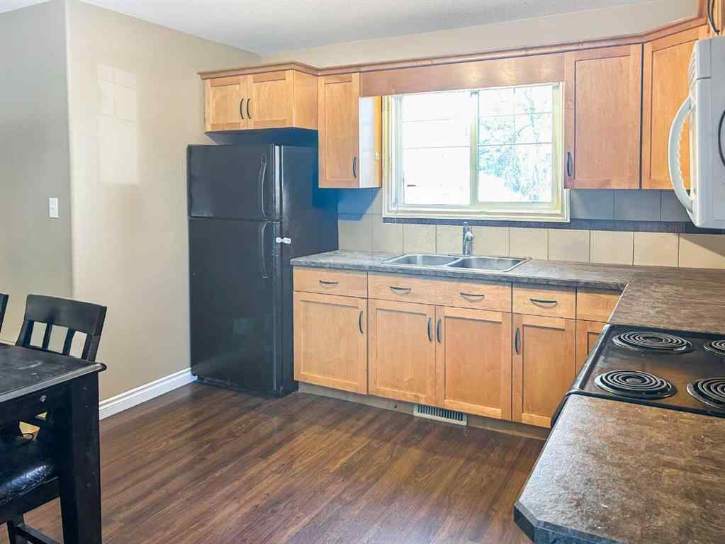 MLS® A2267239 - 5318 54 Street  in Poplar Grove Camrose, Residential