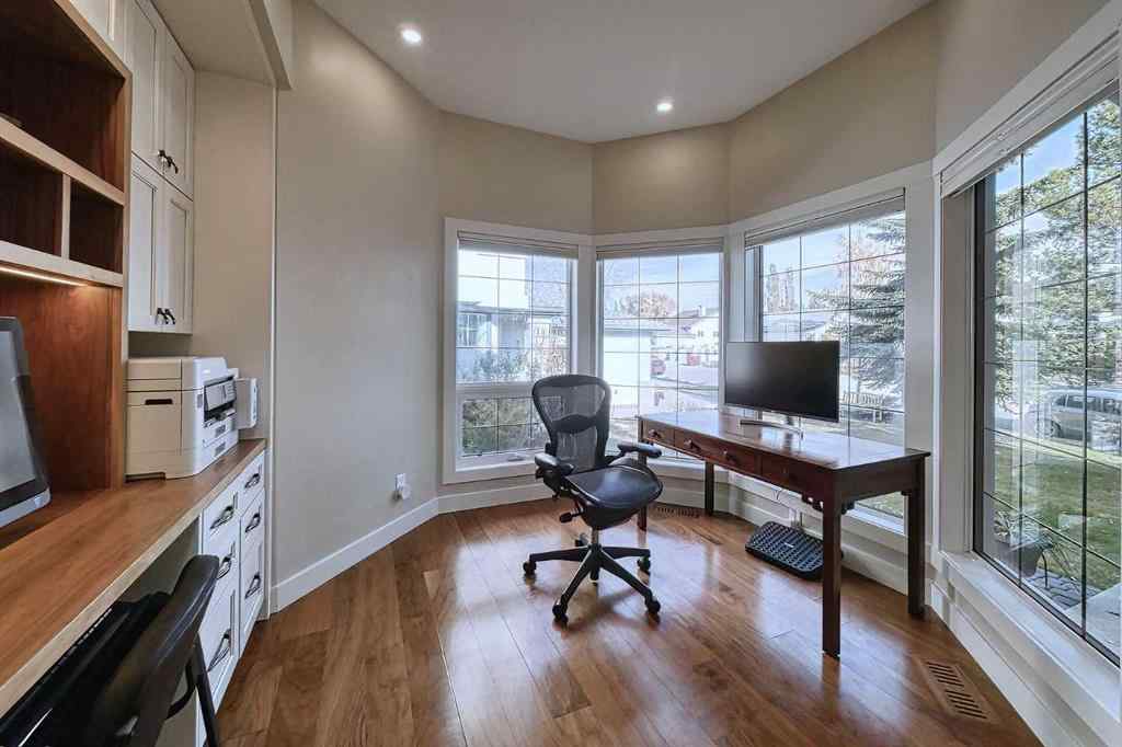 MLS® A2267240 - 180 Arbour Glen Close NW in Arbour Lake Calgary, Residential