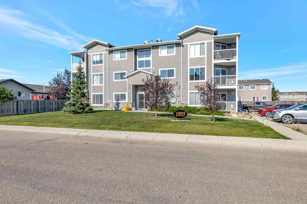 MLS® A2267243 - Unit #303 1804 48 Avenue  in Wallacefield Lloydminster, Residential