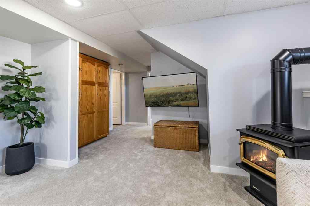 MLS® A2267244 - 143 Stapeford Crescent SE in SE Southridge Medicine Hat, Residential