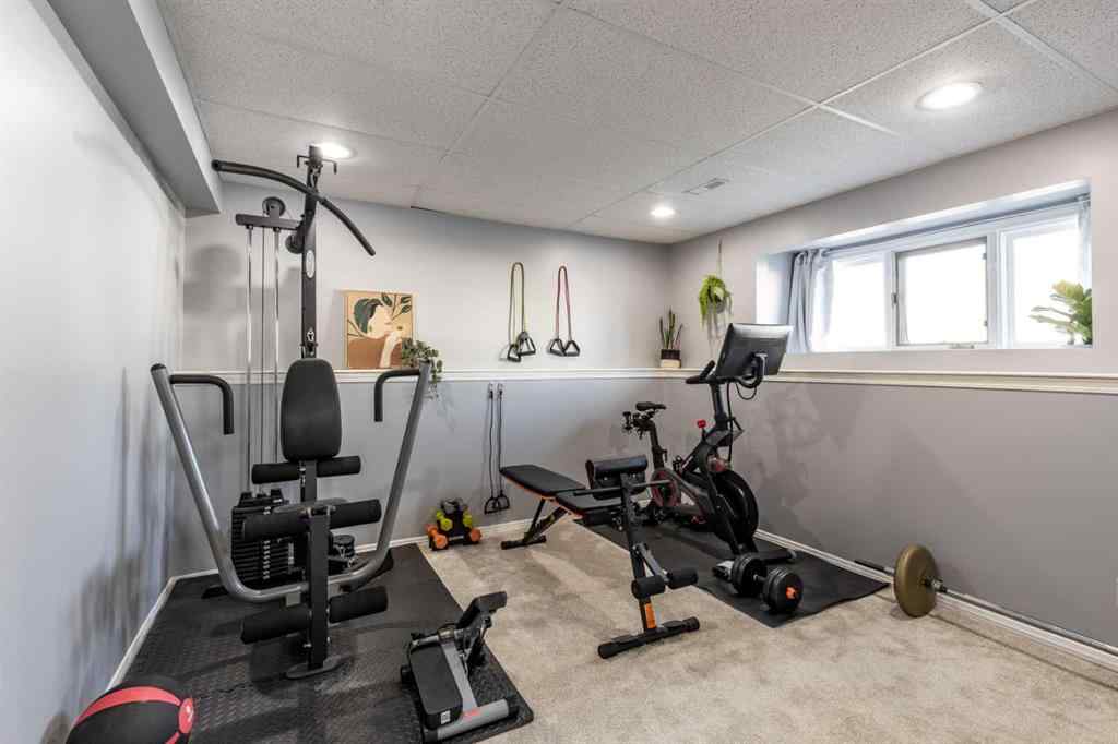 MLS® A2267244 - 143 Stapeford Crescent SE in SE Southridge Medicine Hat, Residential