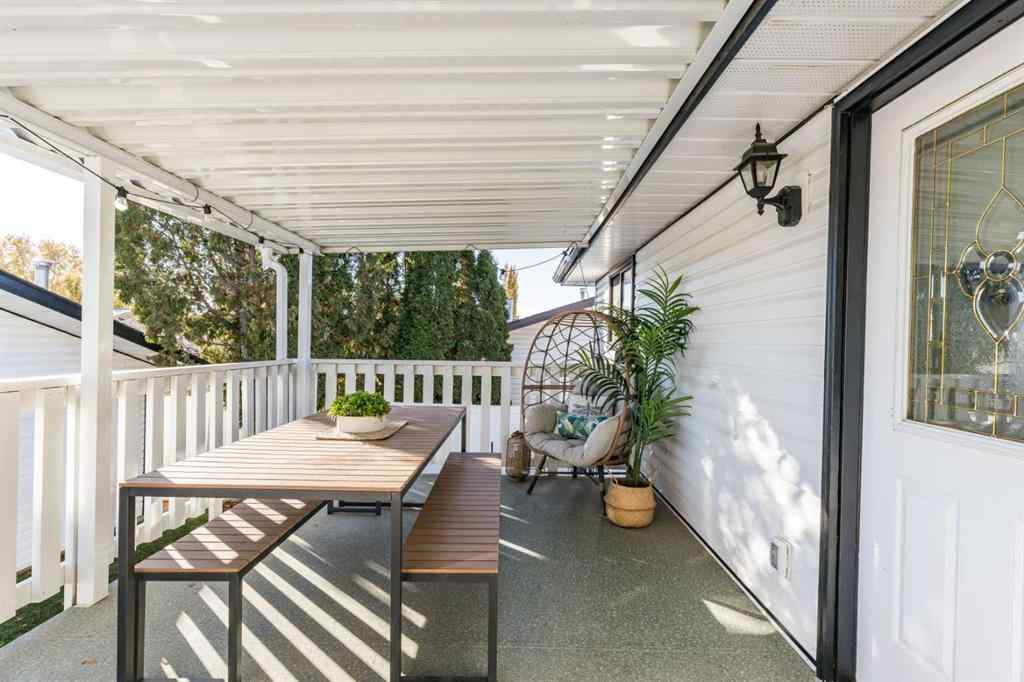 MLS® A2267244 - 143 Stapeford Crescent SE in SE Southridge Medicine Hat, Residential