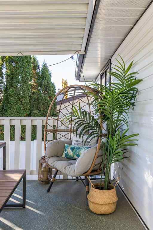 MLS® A2267244 - 143 Stapeford Crescent SE in SE Southridge Medicine Hat, Residential