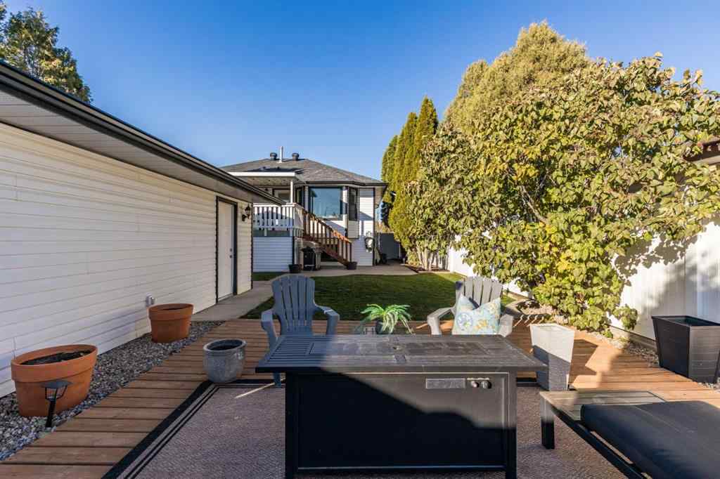 MLS® A2267244 - 143 Stapeford Crescent SE in SE Southridge Medicine Hat, Residential