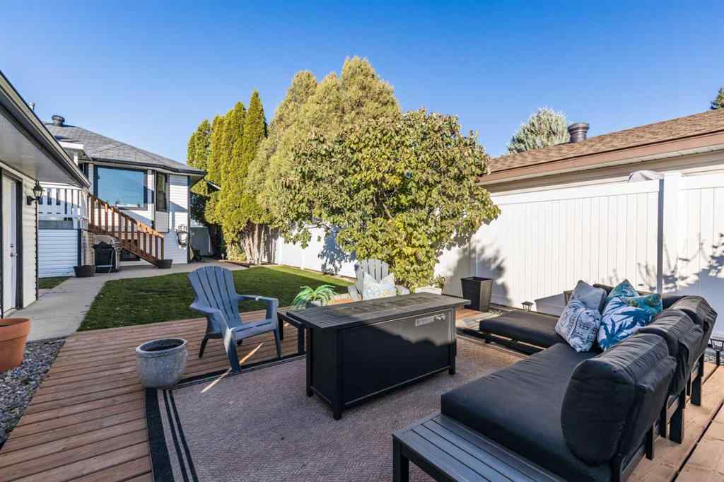 MLS® A2267244 - 143 Stapeford Crescent SE in SE Southridge Medicine Hat, Residential