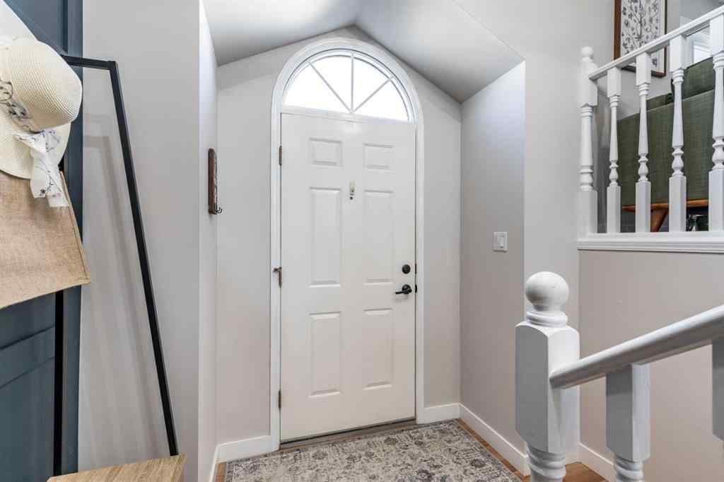 MLS® A2267244 - 143 Stapeford Crescent SE in SE Southridge Medicine Hat, Residential