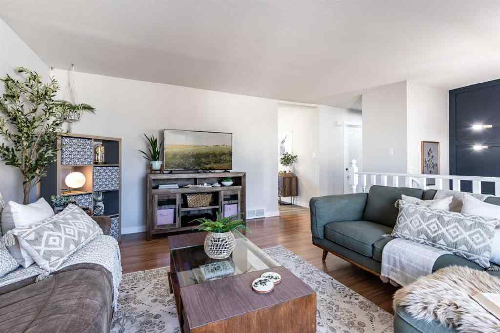 MLS® A2267244 - 143 Stapeford Crescent SE in SE Southridge Medicine Hat, Residential