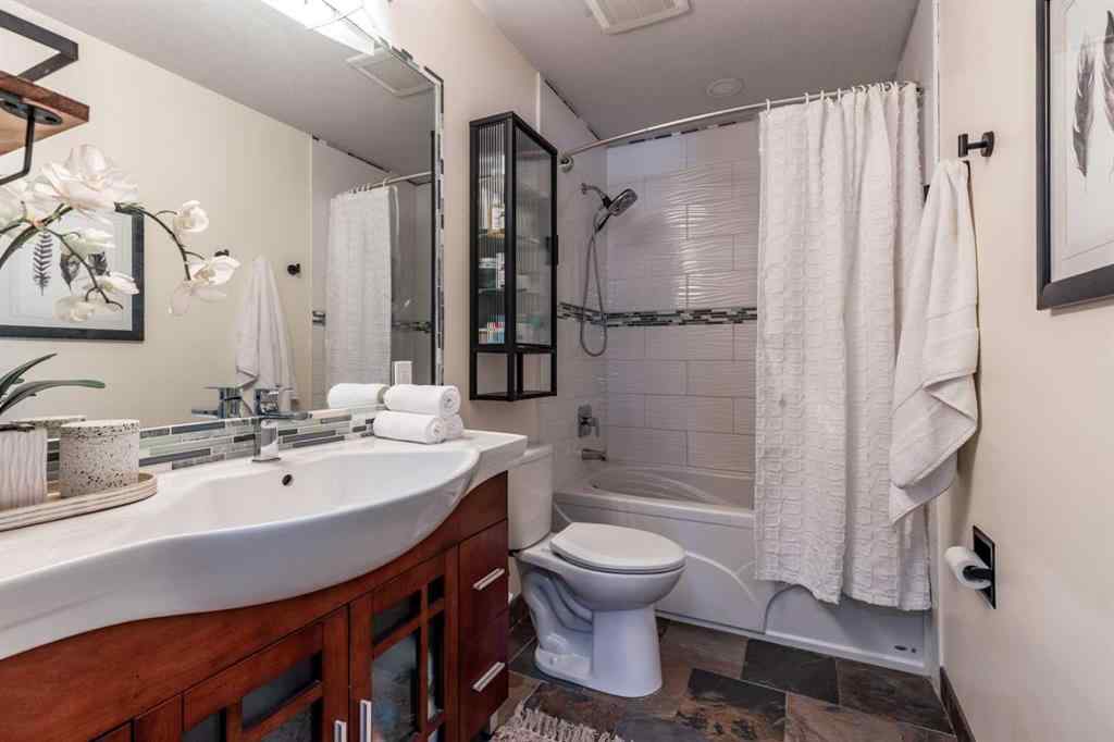 MLS® A2267244 - 143 Stapeford Crescent SE in SE Southridge Medicine Hat, Residential