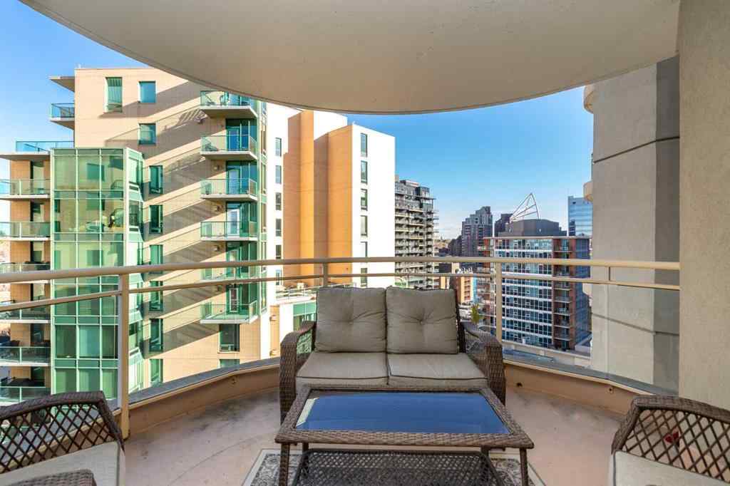 MLS® A2267247 - Unit #1201 804 3 Avenue SW in Eau Claire Calgary, Residential