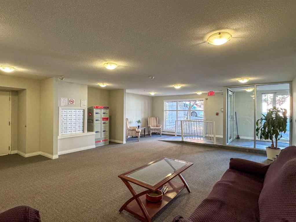 MLS® A2267254 - Unit #302 417 3 Avenue NE in Crescent Heights Calgary, Residential