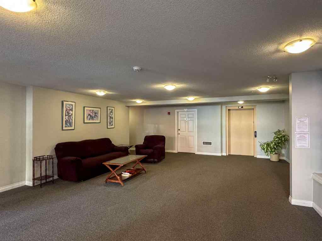 MLS® A2267254 - Unit #302 417 3 Avenue NE in Crescent Heights Calgary, Residential