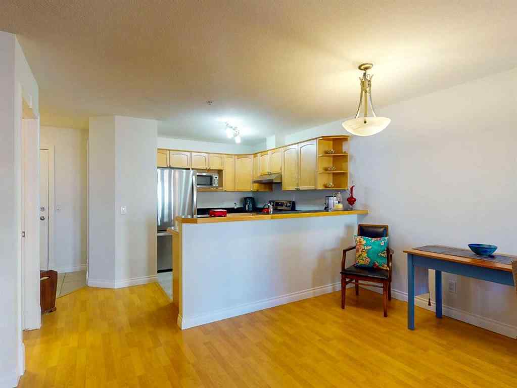 MLS® A2267254 - Unit #302 417 3 Avenue NE in Crescent Heights Calgary, Residential