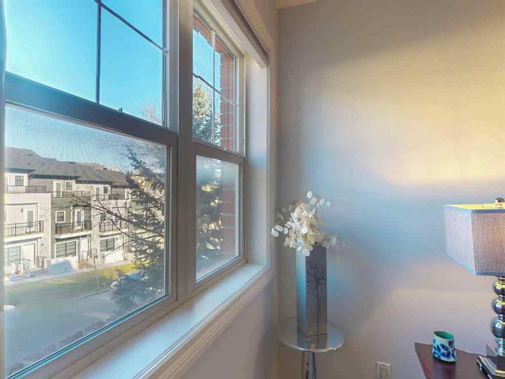 MLS® A2267254 - Unit #302 417 3 Avenue NE in Crescent Heights Calgary, Residential