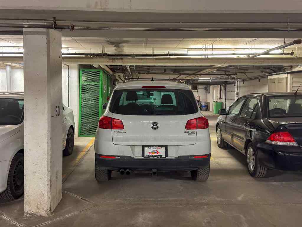 MLS® A2267254 - Unit #302 417 3 Avenue NE in Crescent Heights Calgary, Residential