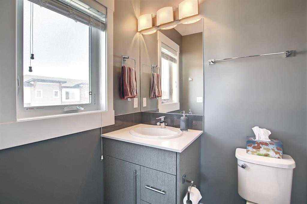 MLS® A2267258 - Unit #11 111 Rainbow Falls Gate  in Rainbow Falls Chestermere, Residential