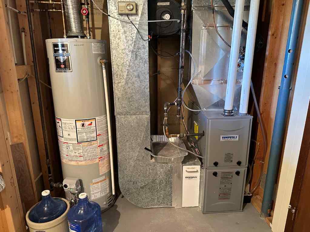 MLS® A2267259 - 4706 60 Avenue  in NONE Taber, Residential