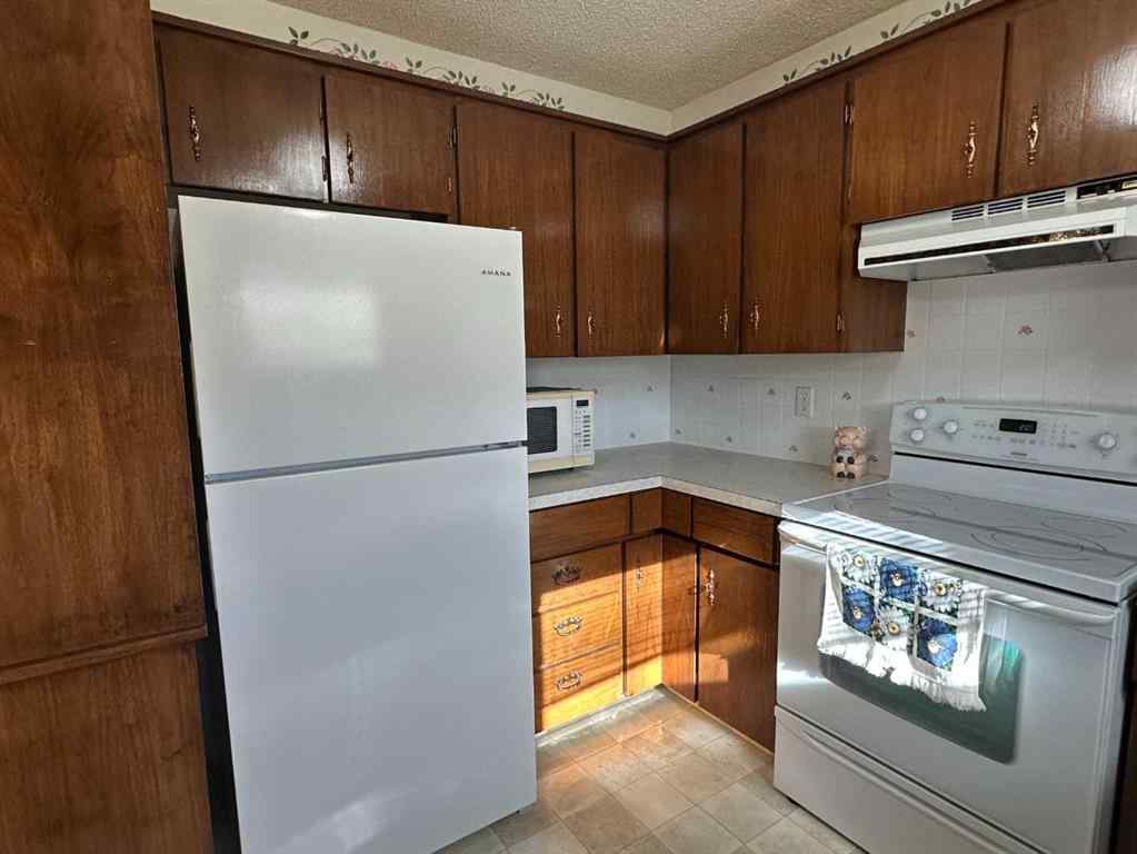 MLS® A2267259 - 4706 60 Avenue  in NONE Taber, Residential