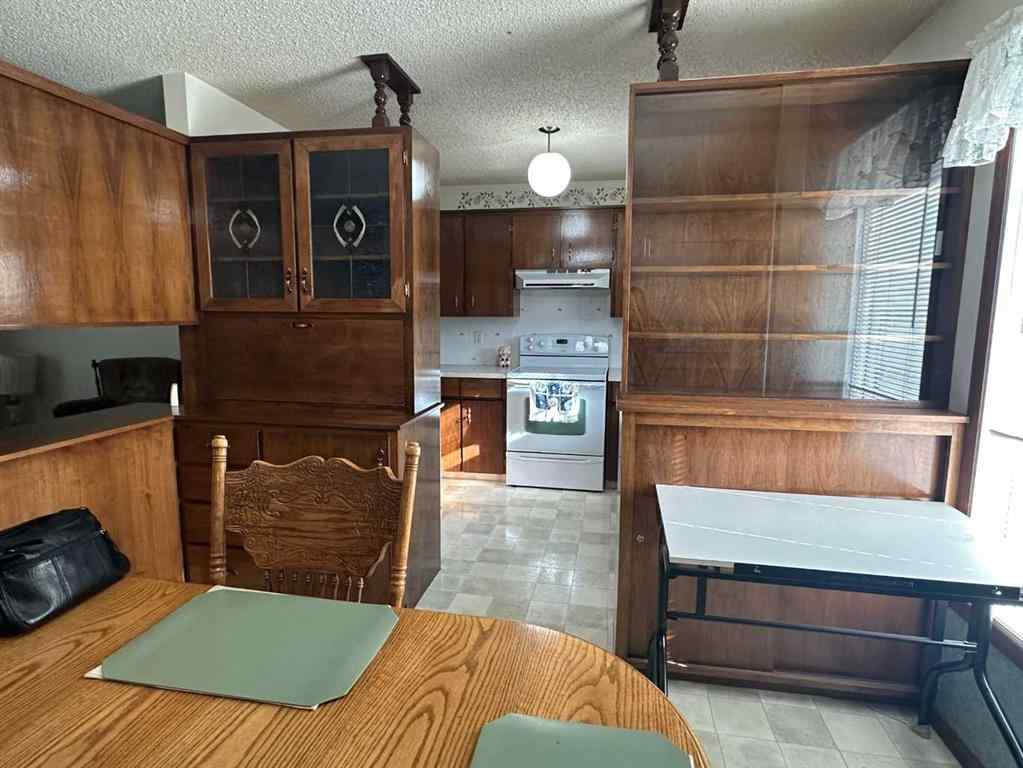 MLS® A2267259 - 4706 60 Avenue  in NONE Taber, Residential