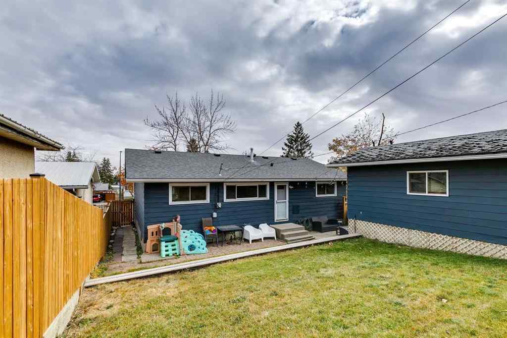 MLS® A2267262 - 732 Sacramento Place SW in Southwood Calgary, Residential