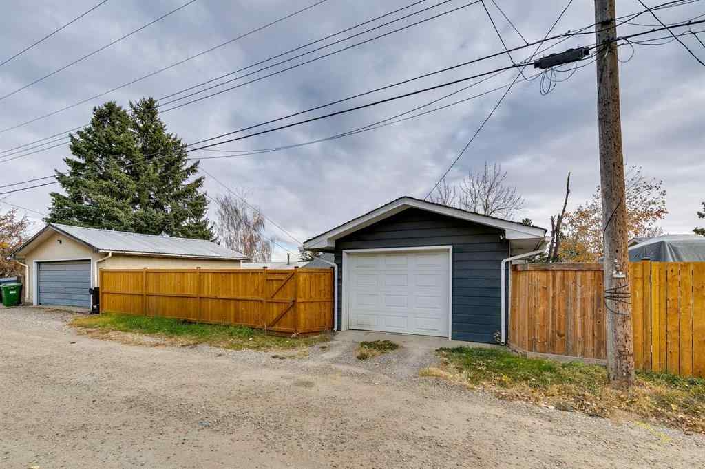 MLS® A2267262 - 732 Sacramento Place SW in Southwood Calgary, Residential