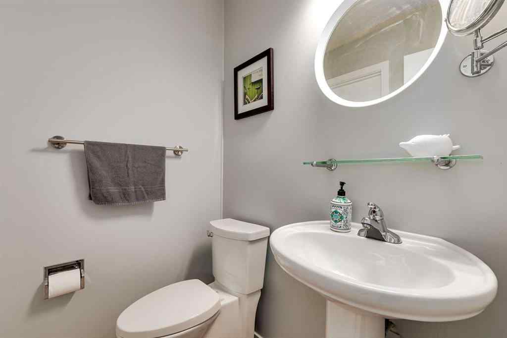 MLS® A2267262 - 732 Sacramento Place SW in Southwood Calgary, Residential