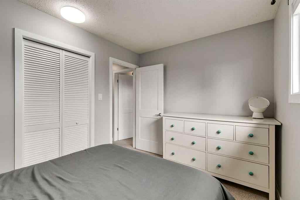 MLS® A2267262 - 732 Sacramento Place SW in Southwood Calgary, Residential