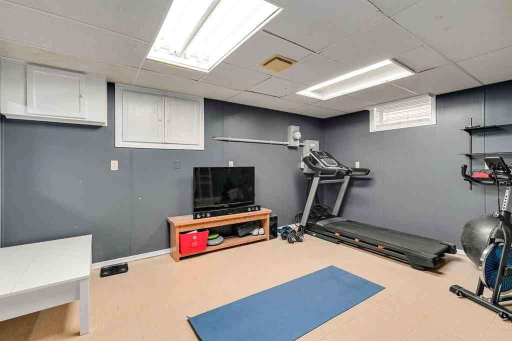 MLS® A2267262 - 732 Sacramento Place SW in Southwood Calgary, Residential