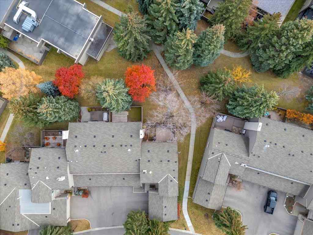 MLS® A2267268 - Unit #24 1815 Varsity Estates Drive NW in Varsity Calgary, Residential