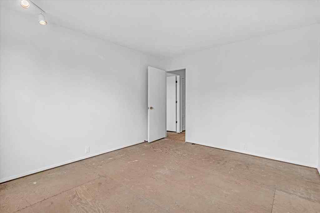 MLS® A2267268 - Unit #24 1815 Varsity Estates Drive NW in Varsity Calgary, Residential