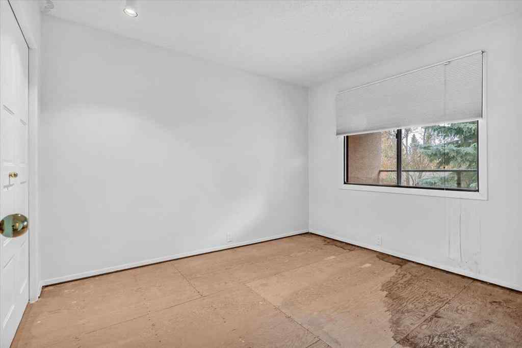 MLS® A2267268 - Unit #24 1815 Varsity Estates Drive NW in Varsity Calgary, Residential